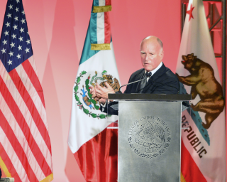 Governor Brown Welcomes Mexico’s President Enrique Peña Nieto to California