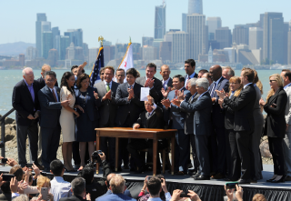 Governor Brown Signs Landmark Climate Bill to Extend California’s Cap-and-Trade Program